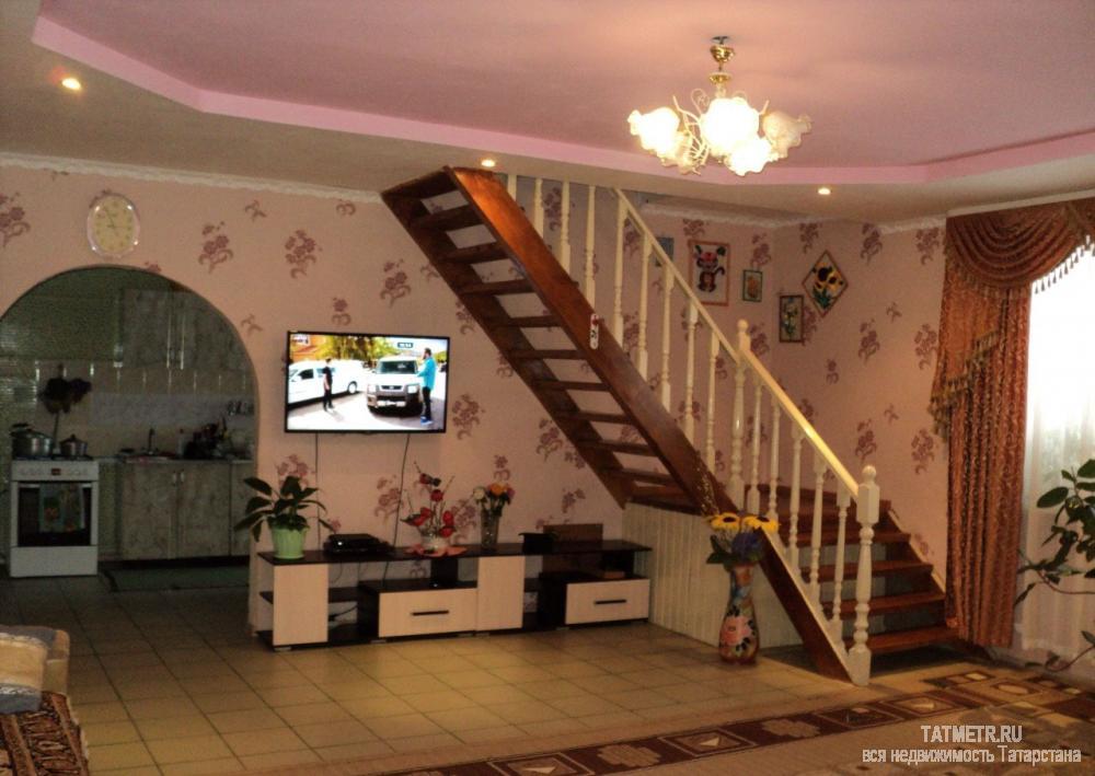 Продажа / Дома и коттеджи, Агрыз, Камала Г. улица, 3 700 000 Продается новый кирпичный дом на горе недалеко от центра. Все коммуникации имеются. Большая гостиная, 1 спальня на... - 2