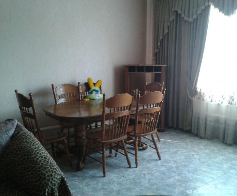 Продажа / Дома и коттеджи, Аксубаево, Медиков улица, 3 550 000 15 соток земли, хоз.постройки. Гараж облицованный кирпичом.Можно использовать под автосервис. 2-этажный сарай из... - 1