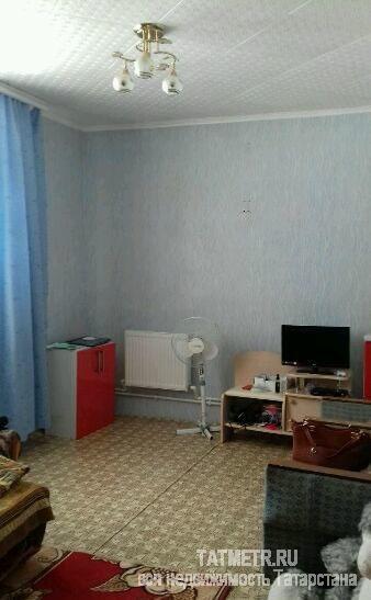 Продается 2-х комнатная квартира, солнечная , теплая квартира. В центре, рядом с домом школы, дет.сады, банк,...