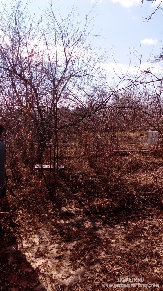 Продажа / Дачи, Казань, Песочная улица, 300 000 Продаю участок 3 сотки, Сухая река. На участке расположен дощатый домик для летнего проживания. Яблоневые насаждения.... - 1