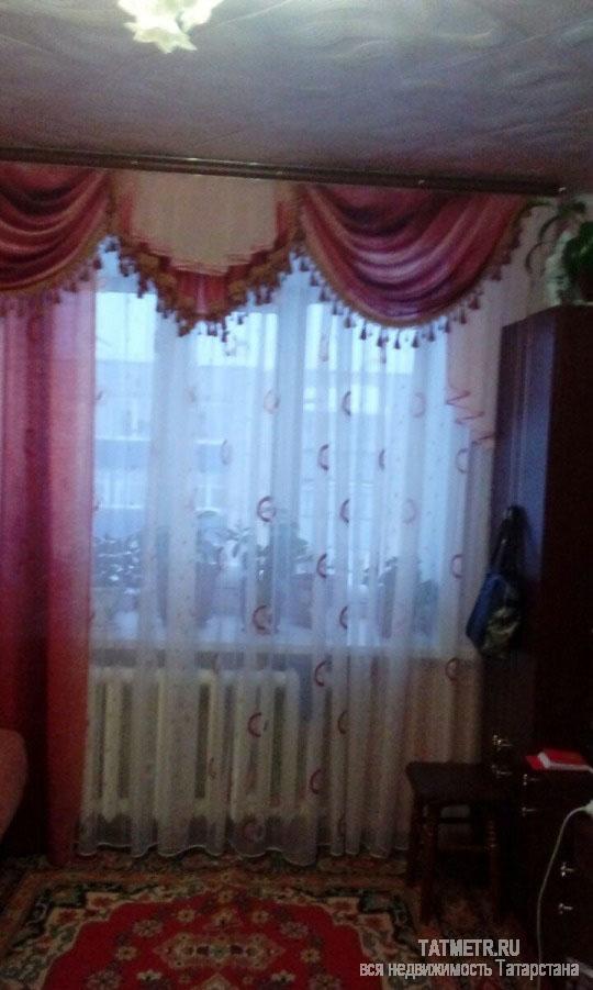 Продажа / Комнаты, Бугульма, Тухачевского улица, 390 000 Продается комната в общежитии, 13 квм, 4 этаж, в отличном состоянии. Комната очень теплая, светлая, чистая, уютная.... - 1