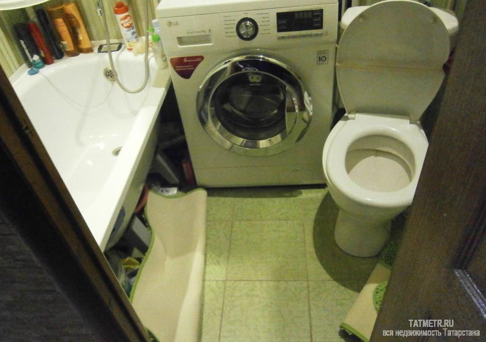 Продажа / Квартиры, Альметьевск, Гафиатуллина улица, 1 025 000 Продам квартиру малосемейного типа, сантехника новая, окна пластик, дверь гардиан. На полу стяжка ОСБ. В туалете на... - 2