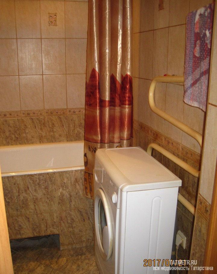 Продажа / Квартиры, Казань, Липатова улица, 2 150 000 Продаю 1 комнатную квартиру (хрущевку) на 4 этаже 5-этажного кирпичного дома 30,3 м2 без балкона, жилая 17,9 м2,... - 2