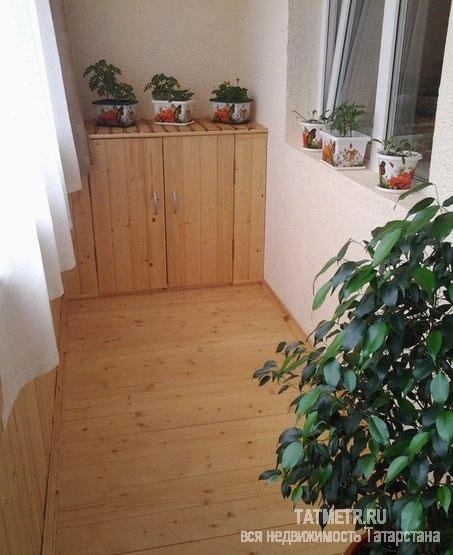 Продажа / Квартиры, Казань, Фатыха Амирхана улица, 3 550 000 Продаю однокомнатную (улучшенку) в кирпичном доме. Во всей квартире натяжные потолки, обои, линолеум. 52.2(19/15.3)... - 2