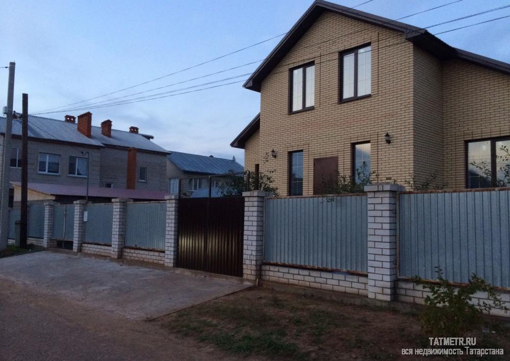 Продажа / Дома и коттеджи, Елабуга, Рябиновая улица, 8 399 000 В связи с переездом продам коттедж на Поле Чудес по улице Рябиновой. Коттеджу 3 года, современный ремонт. На первом...