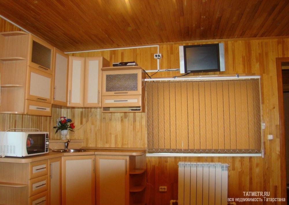 Аренда / Дома и коттеджи, Волжск, 6 000 Сдаётся дом на берегу Волги в городе Волжске. В доме имеются: две спальни, комната отдыха, сауна, душ ,туалет. Также... - 4