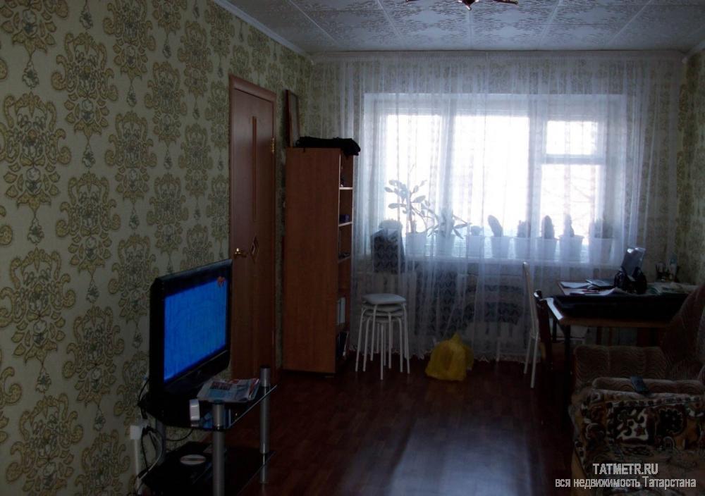 Аренда / Квартиры, Елабуга, Нефтяников проспект, 10 000 Сдам 2-х комнатную квартиру на 3 этаже напротив администрации с мебелью и техникой: кровать, шкаф, комод, диван, два... - 4