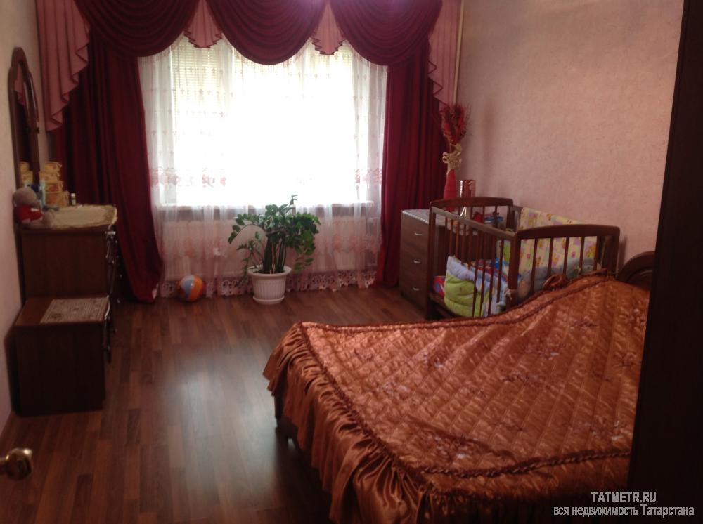 Продажа / Квартиры, Осиново, Гайсина улица, 3 560 000 с. Осиново, ул. Гайсина, 3. 3-комн. улучшенка, 1/10-эт. панельного дома, 78,9/48/13,3. В квартире новый ремонт (на...