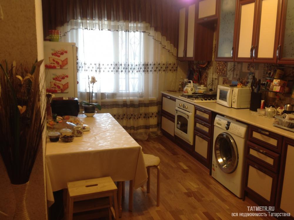 Продажа / Квартиры, Осиново, Гайсина улица, 3 560 000 с. Осиново, ул. Гайсина, 3. 3-комн. улучшенка, 1/10-эт. панельного дома, 78,9/48/13,3. В квартире новый ремонт (на... - 2