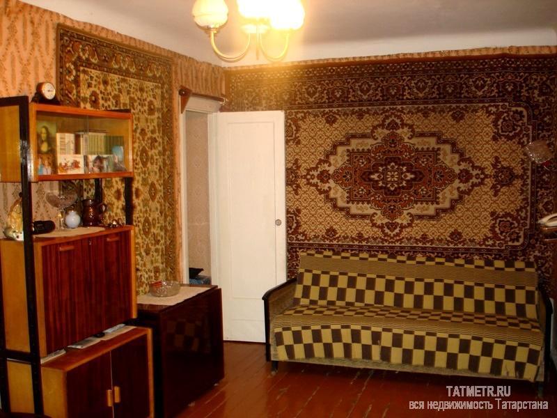 Продажа / Квартиры, Казань, Дальняя улица, 2 460 000 2-комн. хрущевка, 2/5-эт. кирп. дома, 45/28,5/6. Удобная планировка, есть кладовка, большая прихожая 5 кв.м.,... - 1
