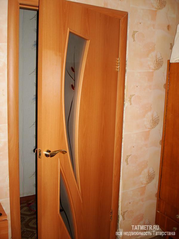Продажа / Квартиры, Казань, Ноксинский спуск улица, 2 330 000 Ноксинский спуск, 28. 1-комн. ленинградка, 1/10-эт. панельн. дома, 35/18/8. Свежий косметич. ремонт, новые межкомн и... - 2