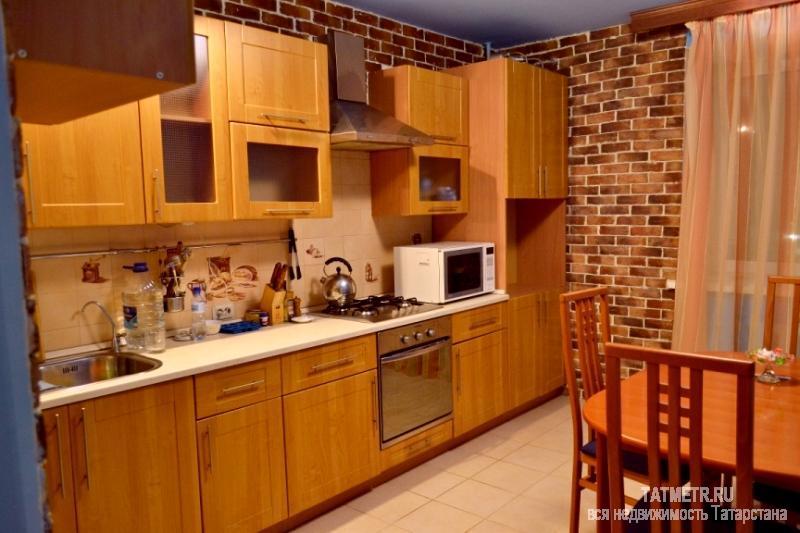 Продажа / Квартиры, Казань, Гвардейская улица, 6 300 000 ул. Гвардейская, 14. 3-комн. улучшенка, 3/10-эт. кирп. дома. 109,7/63,8/14. Дому 12 лет. Отличная планировка, высота... - 2