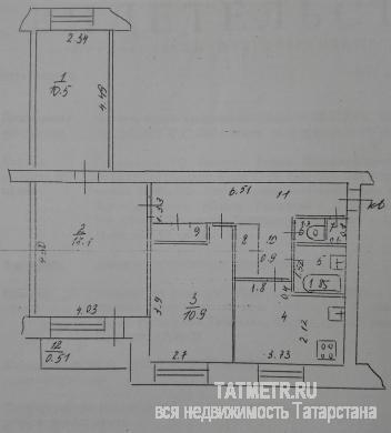 Осиново, ул. Гагарина, 7. 3-комн. ленинградка, 1/3-эт. кирп. дома, 65,8/39,5/8,7. Косметический новый ремонт (на...