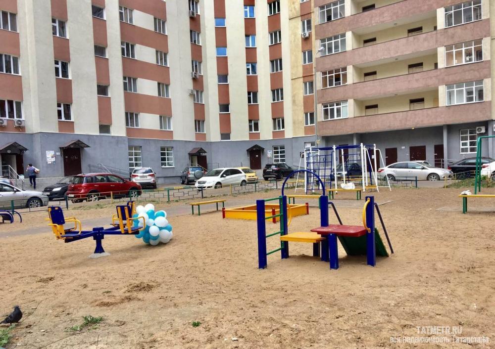 Продажа / Квартиры, Казань, Чистопольская улица, 3 840 000 Продаю просторную однокомнатную квартиру с большой кухней (14,6), с зонированием комнаты на 2 за счет перегородки из... - 5