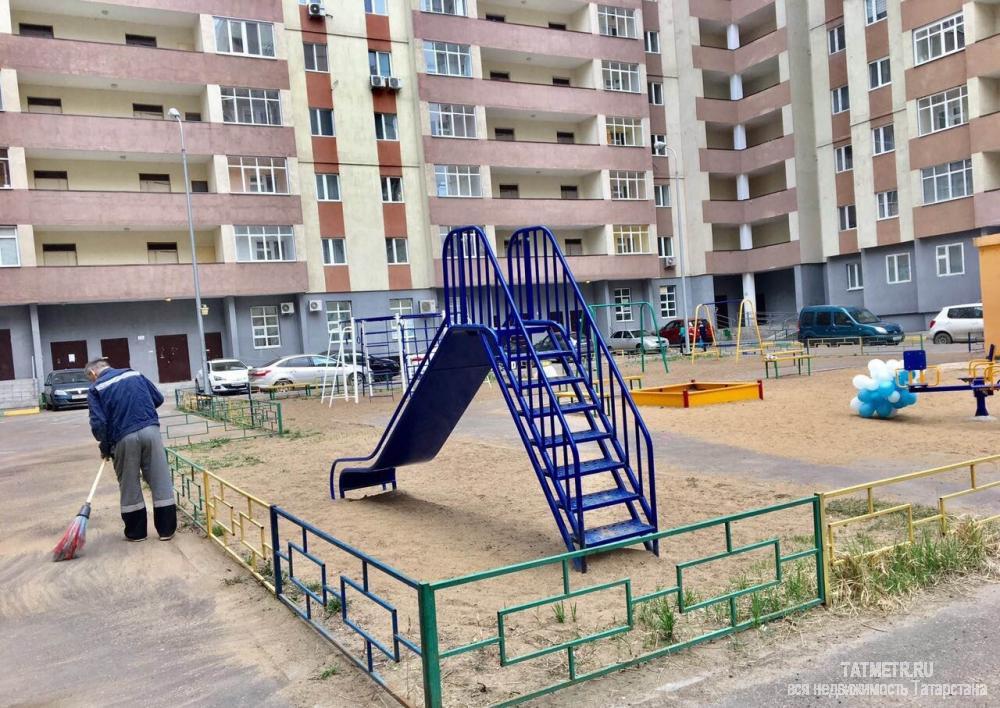 Продажа / Квартиры, Казань, Чистопольская улица, 3 840 000 Продаю просторную однокомнатную квартиру с большой кухней (14,6), с зонированием комнаты на 2 за счет перегородки из... - 6