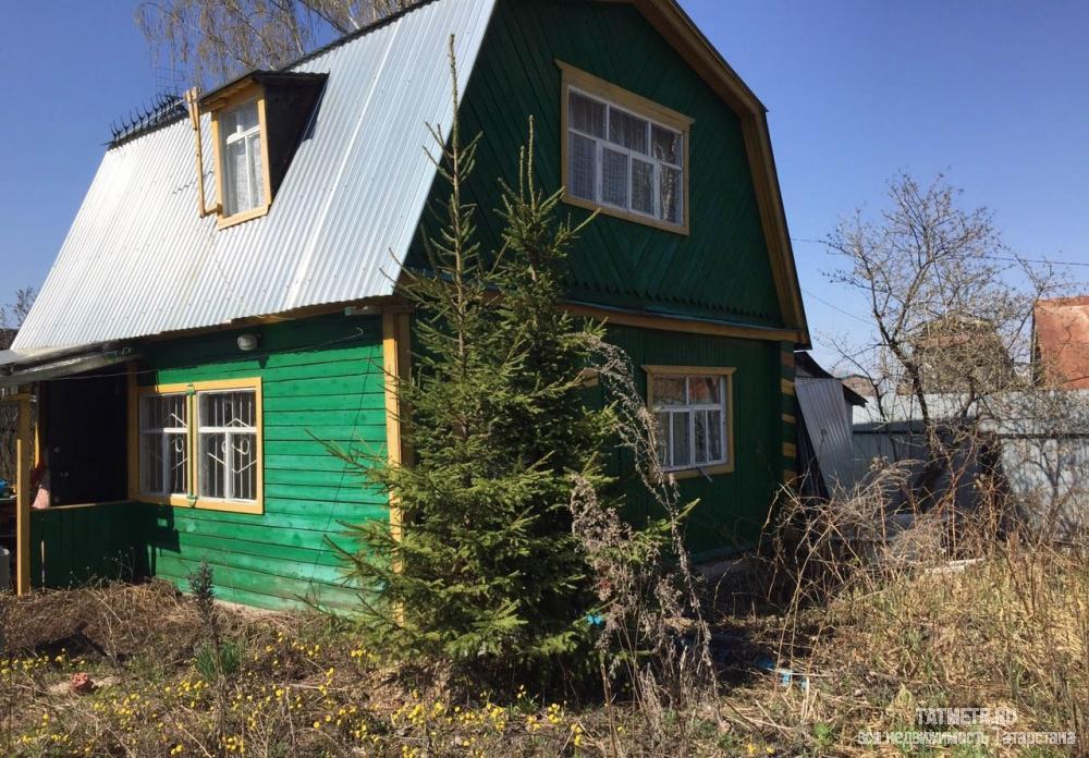 Продажа / Дачи, Казань, Торфяная улица, 1 200 000 Продаю дачу 6 соток, 2-х этажный дощатый домик, из 3-х комнат, одна комната бревенчатая. Печь в данной комнате....