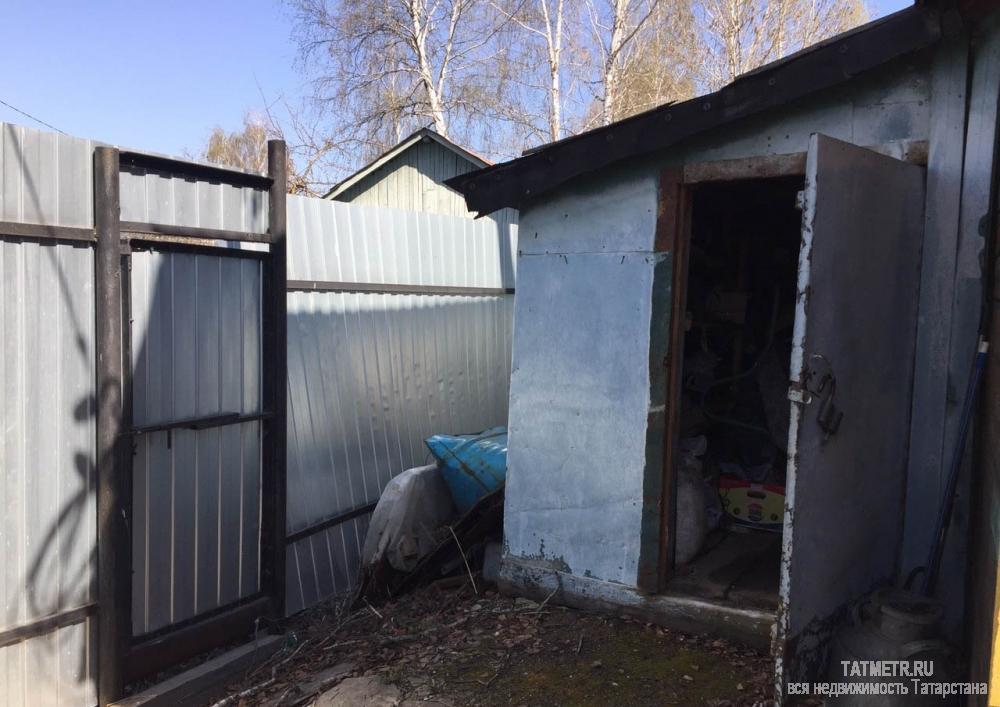 Продажа / Дачи, Казань, Торфяная улица, 1 200 000 Продаю дачу 6 соток, 2-х этажный дощатый домик, из 3-х комнат, одна комната бревенчатая. Печь в данной комнате.... - 5