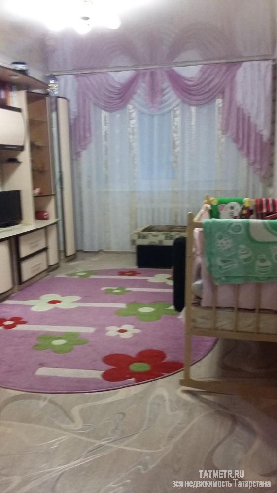 Продажа / Квартиры, Альметьевск, Тельмана улица, 1 650 000 Отличная светлая квартира, планировка большой вагон. Окна пластиковые, натяжные потолки, дверь гардиан, санузел... - 5