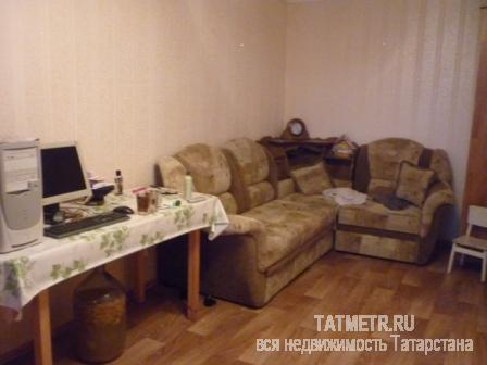 Продажа / Квартиры, Волжск, Лесозаводская улица, 1 390 000 Квартира в хорошем состоянии в г. Волжск, утепленная лоджия с двумя капитальными погребами, с лоджии имеется выход на...