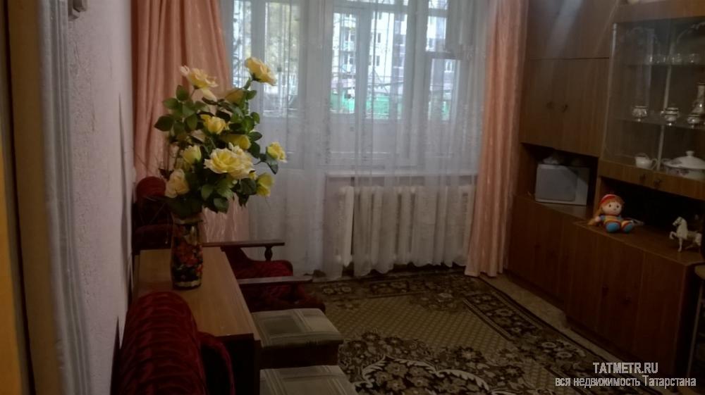Продажа / Квартиры, Зеленодольск, Сайдашева улица, 1 400 000 Продается светлая, просторная квартира на высоком первом этаже в центре мкр. Мирный, г. Зеленодольск. Окна на...