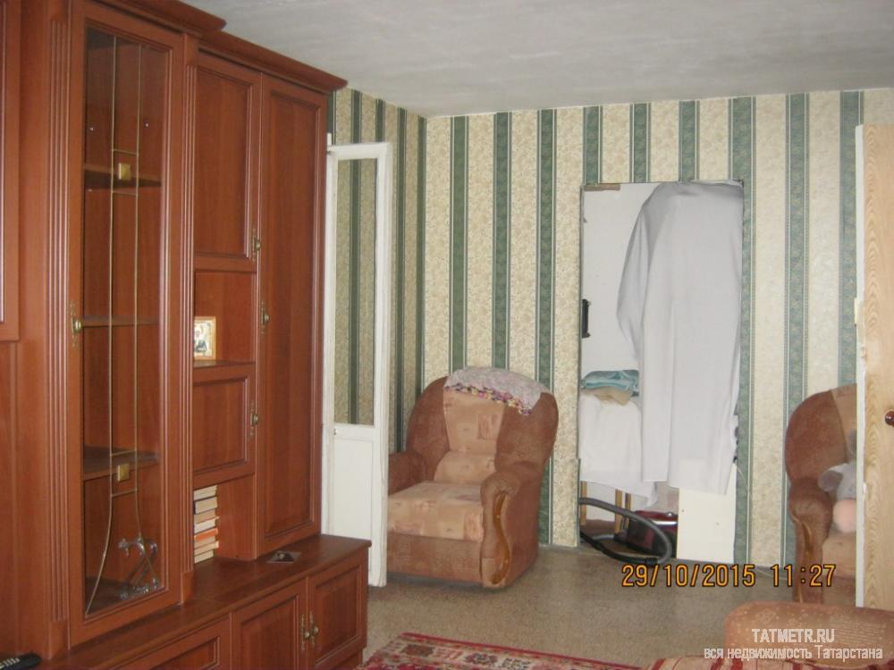 Продажа / Квартиры, Зеленодольск, Комарова улица, 1 350 000 Хорошая квартира в центре мкр. Мирный, г. Зеленодольска. Квартира светлая, солнечная, уютная, в комнате имеется... - 1