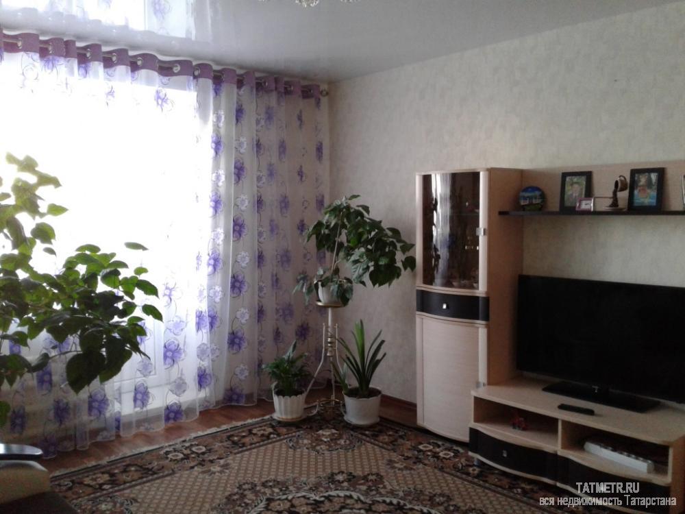 Продажа / Квартиры, Зеленодольск, Комарова улица, 2 700 000 Замечательная квартира в г. Зеленодольск, мкр. Мирный. Квартира в отличном состоянии. Окна выходят на две стороны...