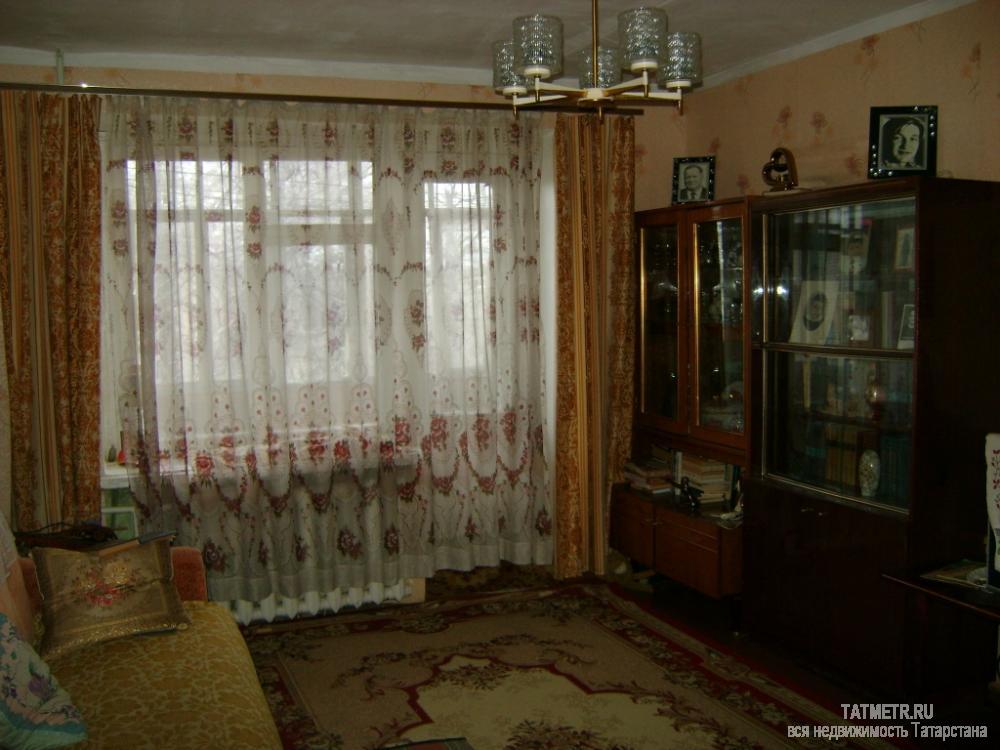 Продажа / Квартиры, Зеленодольск, Украинская улица, 1 950 000 Светлая квартира с хорошей планировкой в городе Зеленодольске. Зал 15,4 кв.м., спальни по 12 и 8 кв.м., кухня 7,7...