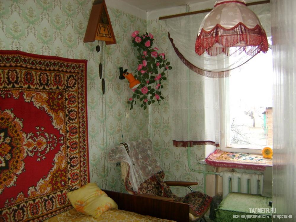 Продажа / Квартиры, Зеленодольск, Украинская улица, 1 950 000 Светлая квартира с хорошей планировкой в городе Зеленодольске. Зал 15,4 кв.м., спальни по 12 и 8 кв.м., кухня 7,7... - 1