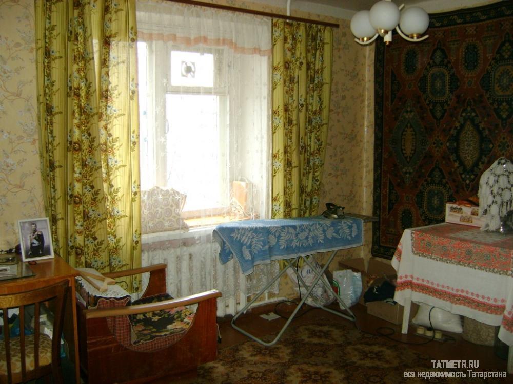 Продажа / Квартиры, Зеленодольск, Украинская улица, 1 950 000 Светлая квартира с хорошей планировкой в городе Зеленодольске. Зал 15,4 кв.м., спальни по 12 и 8 кв.м., кухня 7,7... - 2