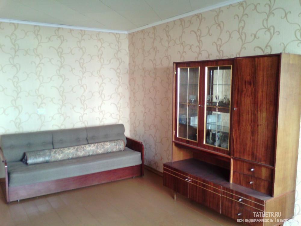 Продажа / Квартиры, Зеленодольск, Энгельса улица, 1 550 000 Просторная двухкомнатная квартира в центре г. Зеленодольск. Квартира в хорошем состоянии. Санузел раздельный, трубы... - 1