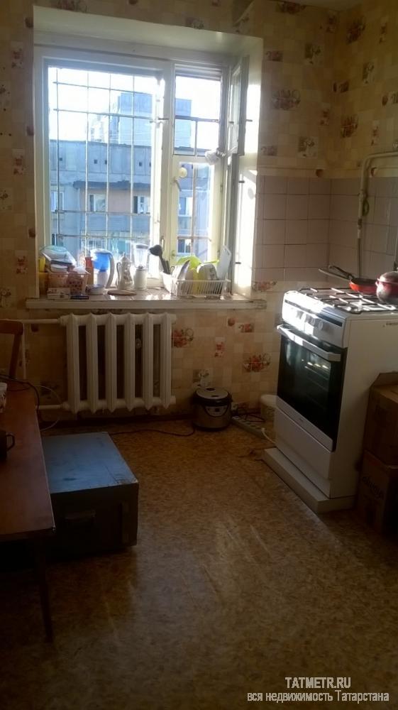 Продажа / Квартиры, Зеленодольск, Комарова улица, 2 100 000 Отличная квартира в г. Зеленодольск, в хорошем состоянии. Санузел раздельный, ванная в плитке, заменены трубы,... - 2