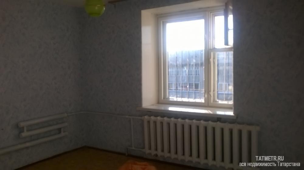 Продажа / Квартиры, Зеленодольск, Комарова улица, 2 100 000 Отличная квартира в г. Зеленодольск, в хорошем состоянии. Санузел раздельный, ванная в плитке, заменены трубы,... - 4