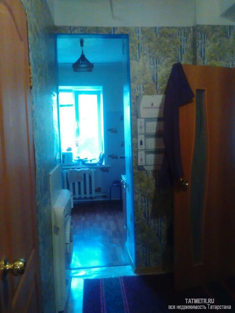 Продажа / Квартиры, Зеленодольск, Ленина улица, 1 300 000 Хорошая квартира в самом центре г. Зеленодольск. Квартира большая, светлая, теплая. Окна стеклопакет, высокие потолки... - 2