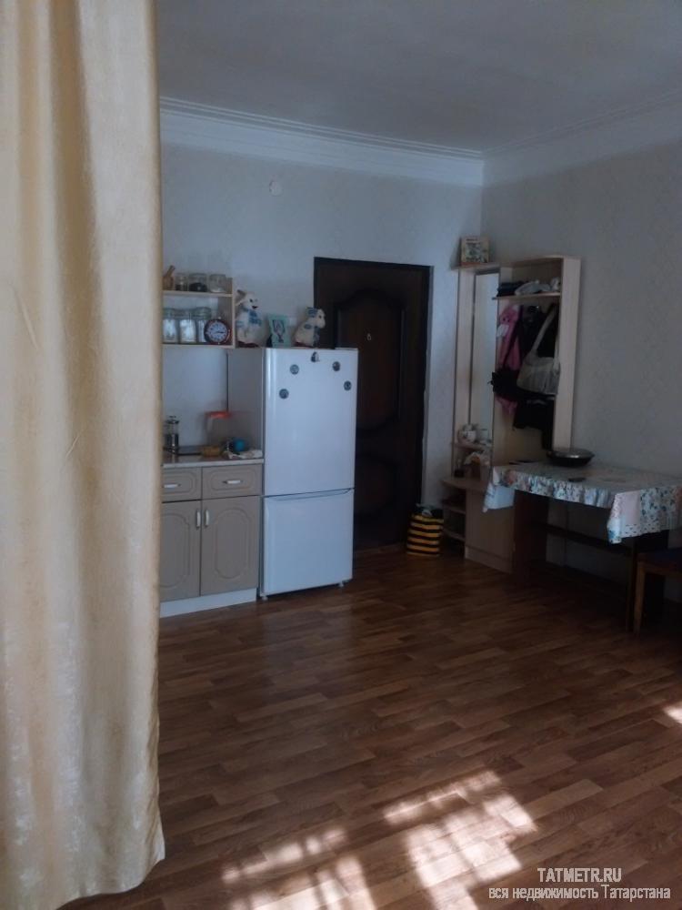 Продажа / Комнаты, Зеленодольск, Рогачева улица, 600 000 Отличная комната в самом центре города Зеленодольска. В комнате сделан хороший ремонт. Полы утеплены, балкон... - 3
