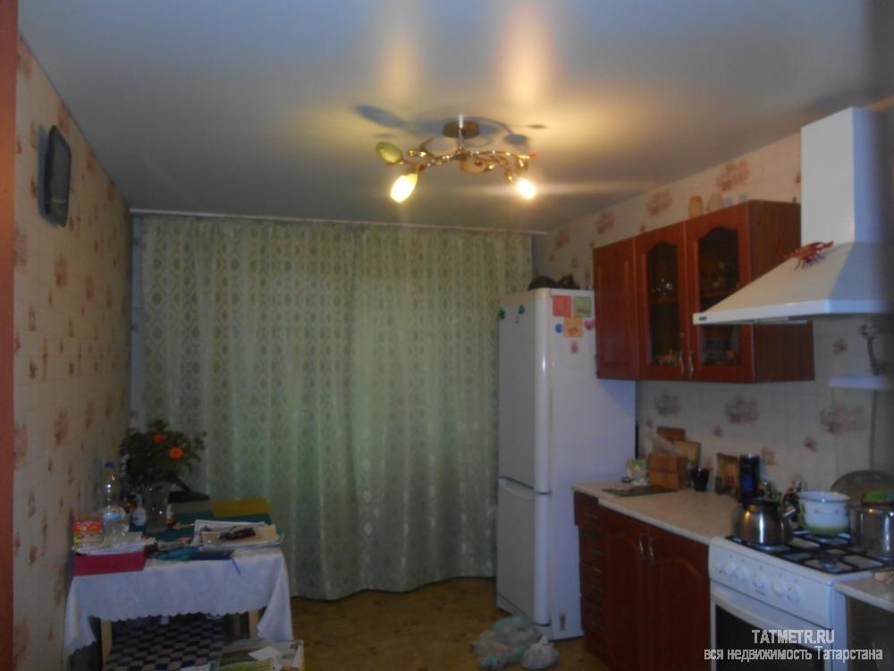 Отличная трехкомнатная квартира улучшенной планировки в г. Зеленодольск. Комнаты просторные, уютные, в хорошем... - 7