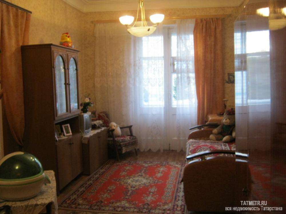 Хорошая квартира в самом центре г. Зеленодольск. Квартира большая, светлая, теплая, с высокими потолками. В квартире...