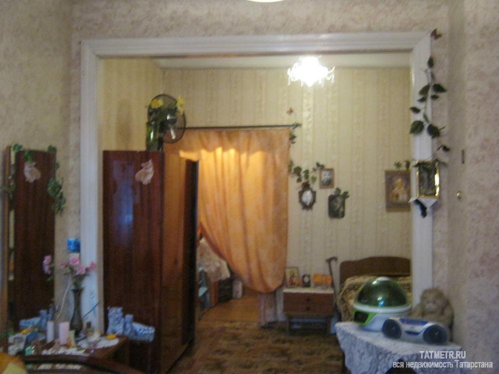 Хорошая квартира в самом центре г. Зеленодольск. Квартира большая, светлая, теплая, с высокими потолками. В квартире... - 1