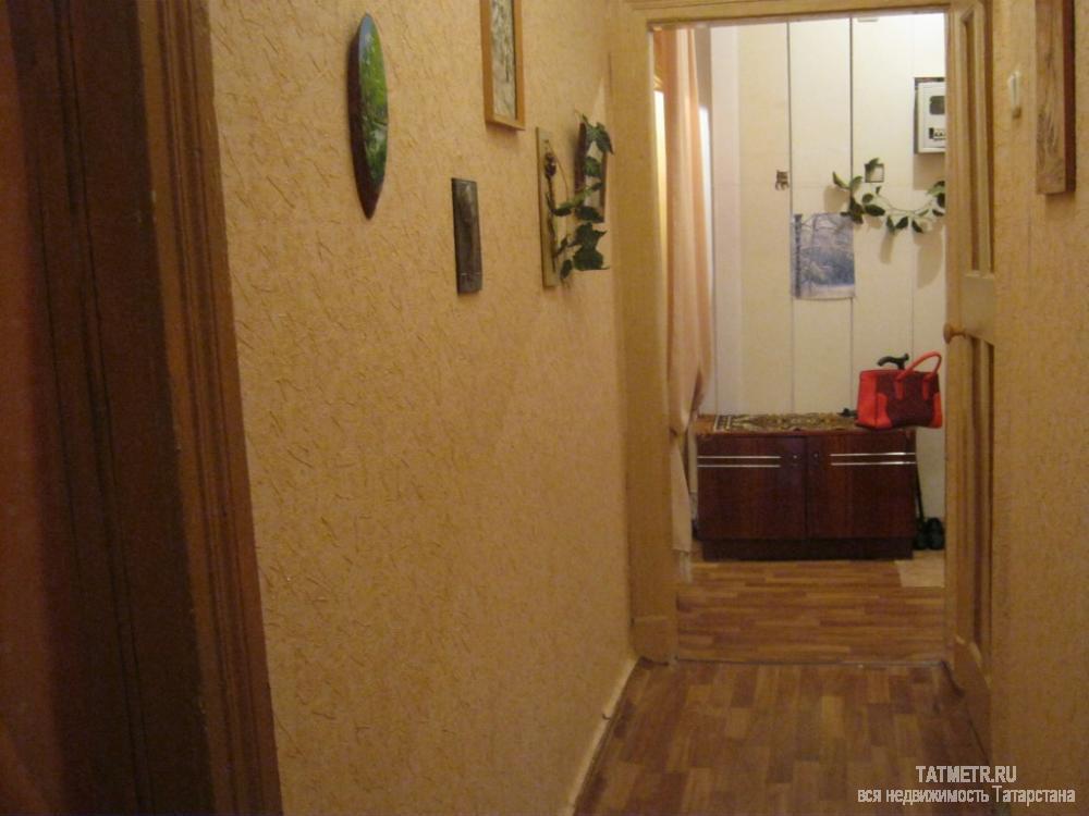 Хорошая квартира в самом центре г. Зеленодольск. Квартира большая, светлая, теплая, с высокими потолками. В квартире... - 3