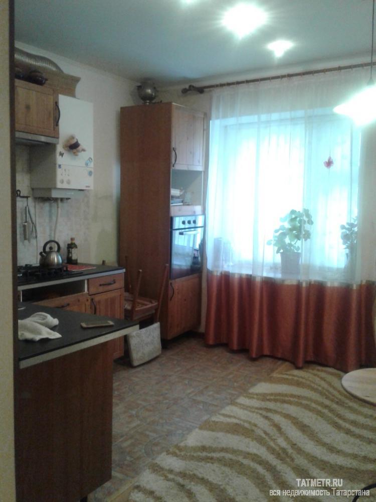Отличная квартира с индивидуальным отоплением в г. Зеленодольск. Квартира в отличном состоянии, с хорошим ремонтом.... - 9