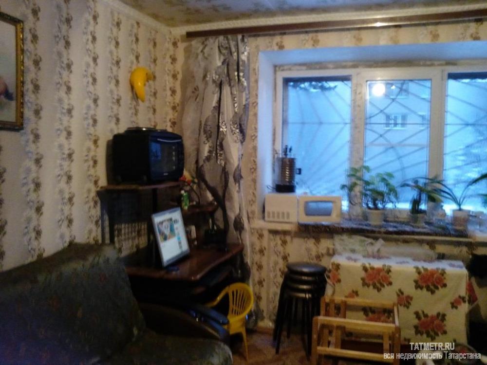 Продажа / Квартиры, Зеленодольск, Паратская улица, 700 000 Просторная гостинка с ремонтом, в чистом общежитии в г. Зеленодольск. Не угловая, в хорошем состоянии; с/у обшит...