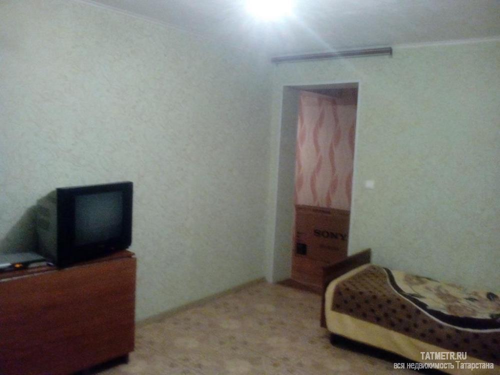 Продажа / Квартиры, Айша, Молодежная улица, 1 250 000 Замечательная, двухкомнатная квартира с индивидуальным отоплением в с. Айша. Комнаты посторные, раздельные на разные... - 1