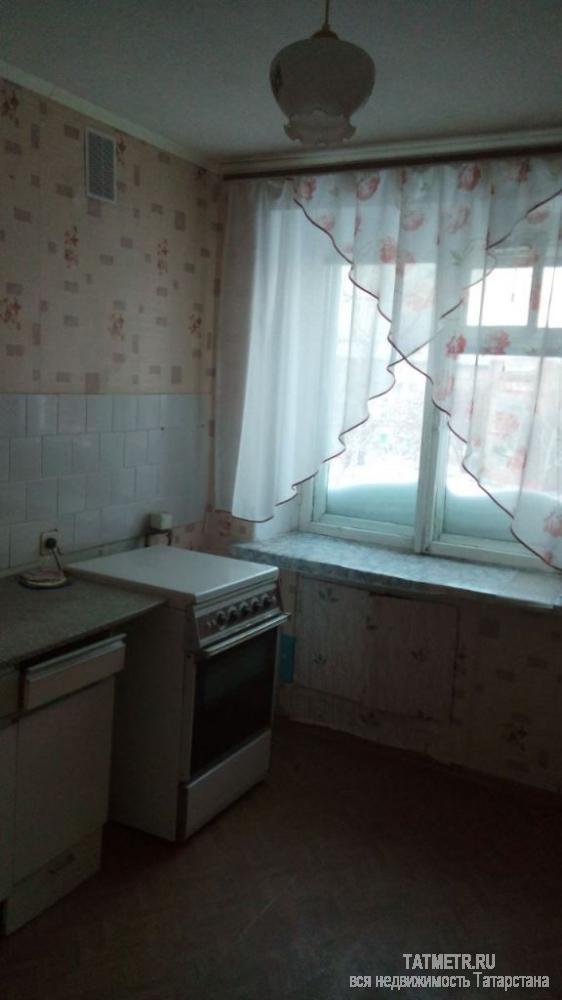 Продажа / Квартиры, Зеленодольск, Паратская улица, 1 300 000 Отличная квартира в г. Зеленодольск. Квартира большая, светлая, уютная, окна выходят на солнечную сторону; комната с... - 2