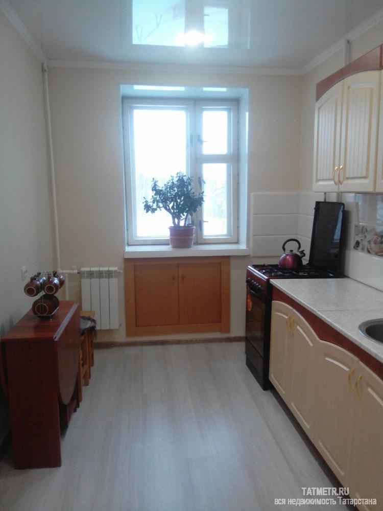 Продажа / Квартиры, Зеленодольск, Гайдара улица, 1 650 000 Замечательная двухкомнатная квартира леннинградского проекта в живописном районе города Зеленодольск. Комнаты... - 3