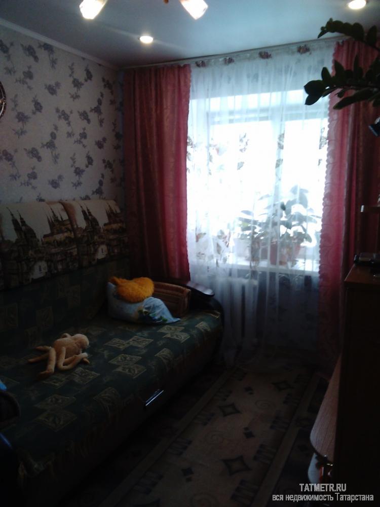 Продажа / Квартиры, Зеленодольск, Заикина улица, 1 050 000 Отличная гостинка в центре г. Зеленодольск. Комнаты светлые, уютные, теплые. Имеется отдельная кухонная зона. Санузел...