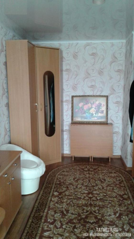 Аренда / Квартиры, Зеленодольск, Большая Заводская улица, 9 000 Сдается отличная квартира в г. Зеленодольск. Квартира с отличным ремонтом; имеется диван-кровать, стенка, телевизор,... - 1