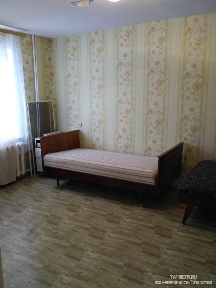 Продажа / Квартиры, Волжск, Юбилейная улица, 1 750 000 Хорошая, светлая квартира в городе Волжске. Большие, просторные комнаты. Квартира очень теплая. Имеется 6-метровая... - 2