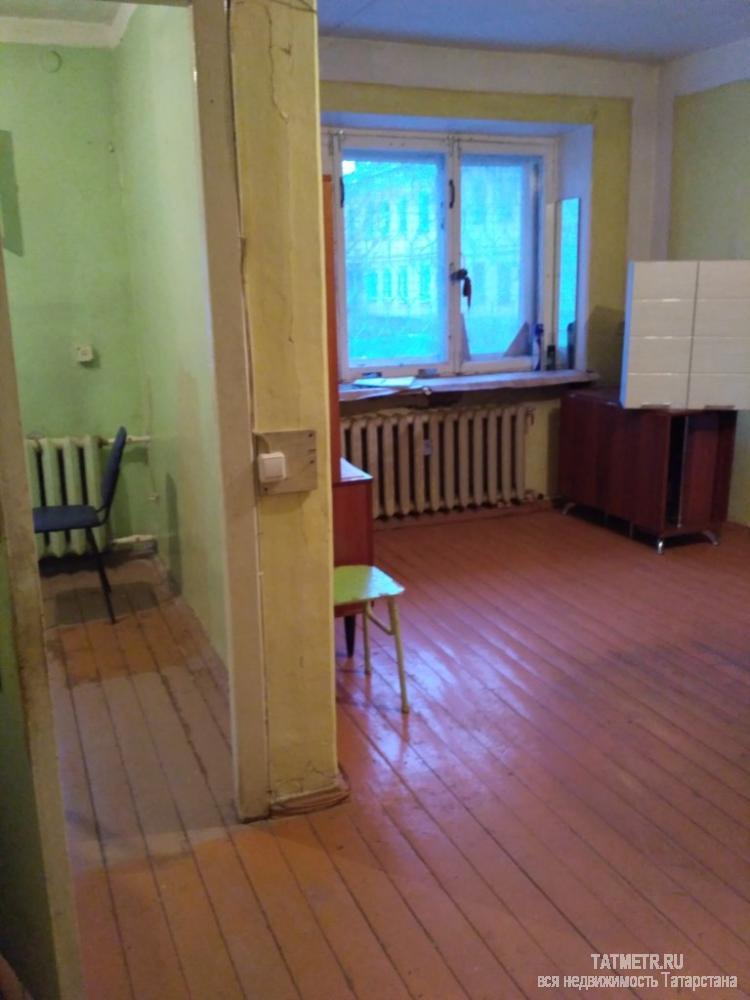 Хорошая двухкомнатная квартира в городе Волжске. Квартира очень теплая и светлая. Свободна от проживания, чистая... - 3
