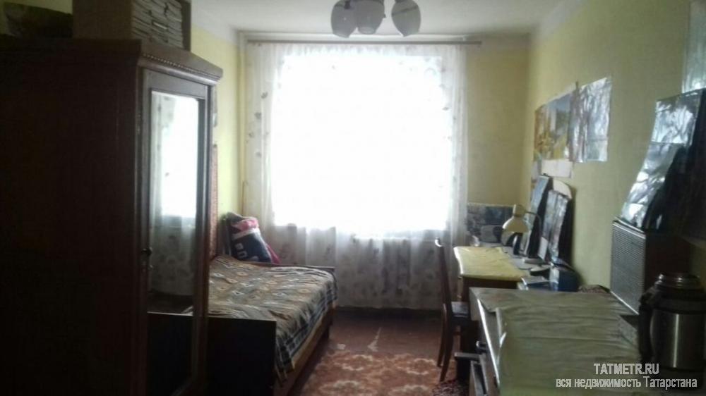 Аренда / Комнаты, Зеленодольск, Комсомольская улица, 5 000 Сдается комната в коммунальной квартире в центре г. Зеленодольск. В квартире имеется вся необходимая для проживания...