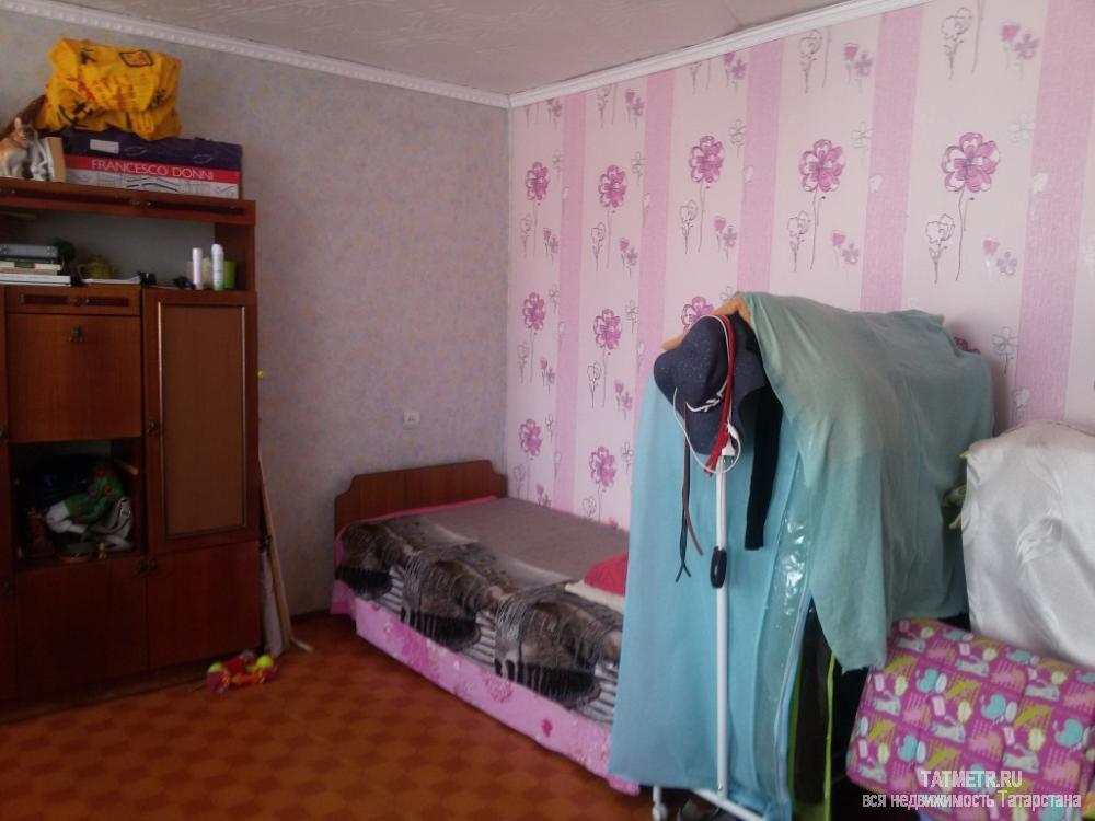Продажа / Квартиры, Зеленодольск, Комарова улица, 2 950 000 Хорошая квартира в г. Зеленодольске, в центре мкр. Мирный. Квартира теплая, светлая. Все комнаты большие, раздельные.... - 3