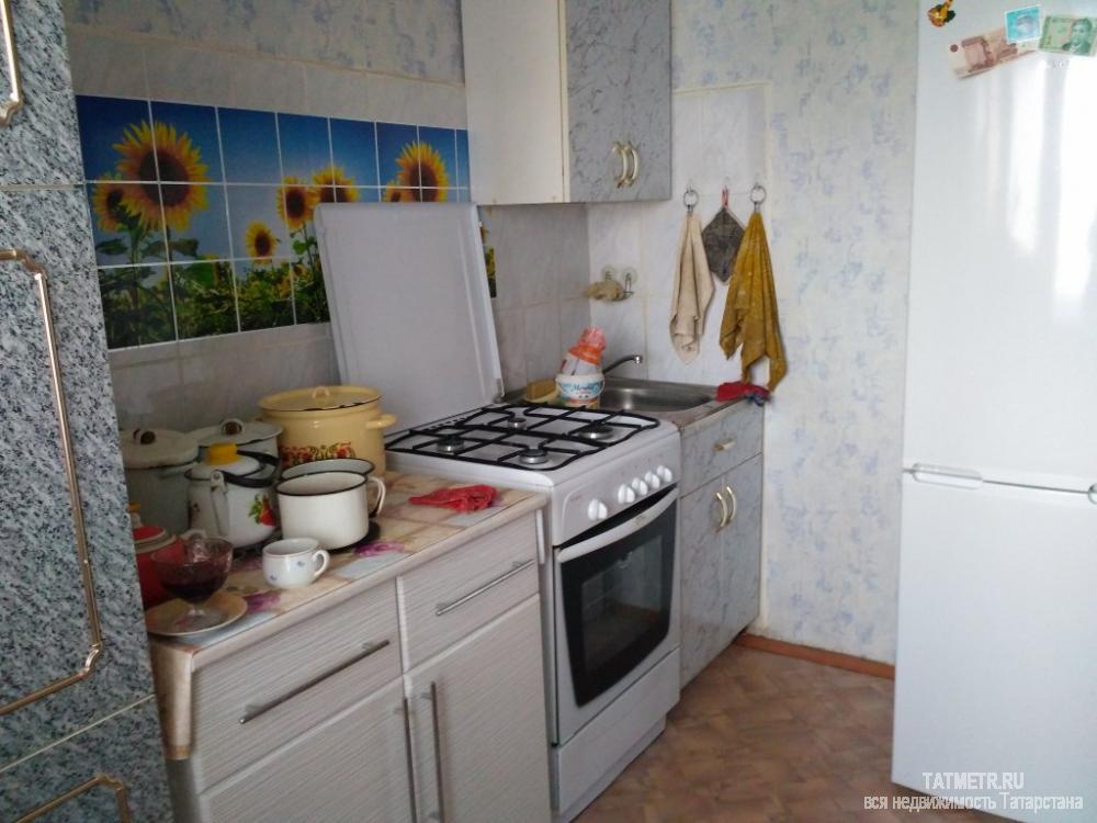 Продажа / Квартиры, Волжск, Прохорова улица, 1 650 000 Замечательная квартира в г. Волжск. Квартира в отличном состоянии. Окна поменяны на пластиковый стеклопакет, на полу... - 1